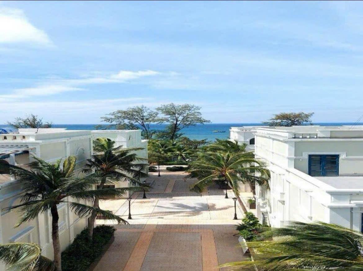 Marina Resort Waterfront Minh Phu Quoc Beach Swimming Pool Ngoại thất bức ảnh
